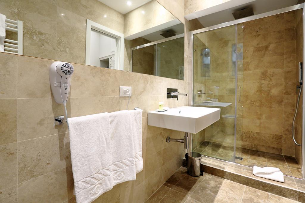 רומא Sofia'S Suites Guesthouse חדר תמונה