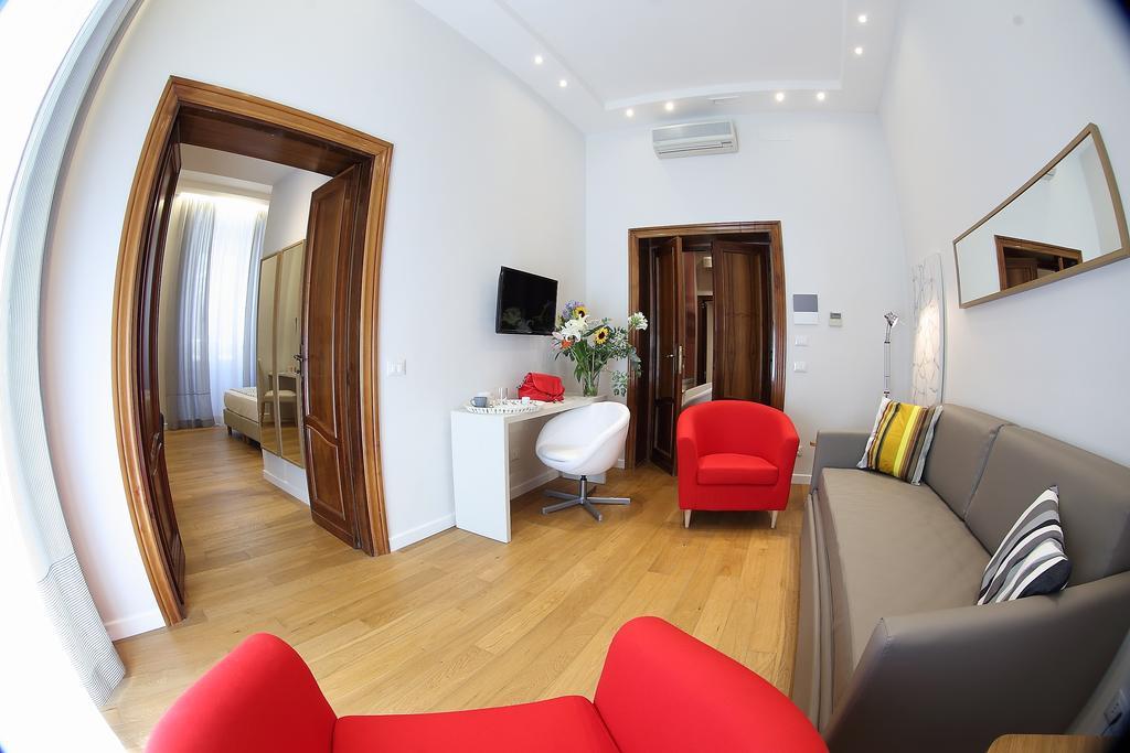 רומא Sofia'S Suites Guesthouse חדר תמונה