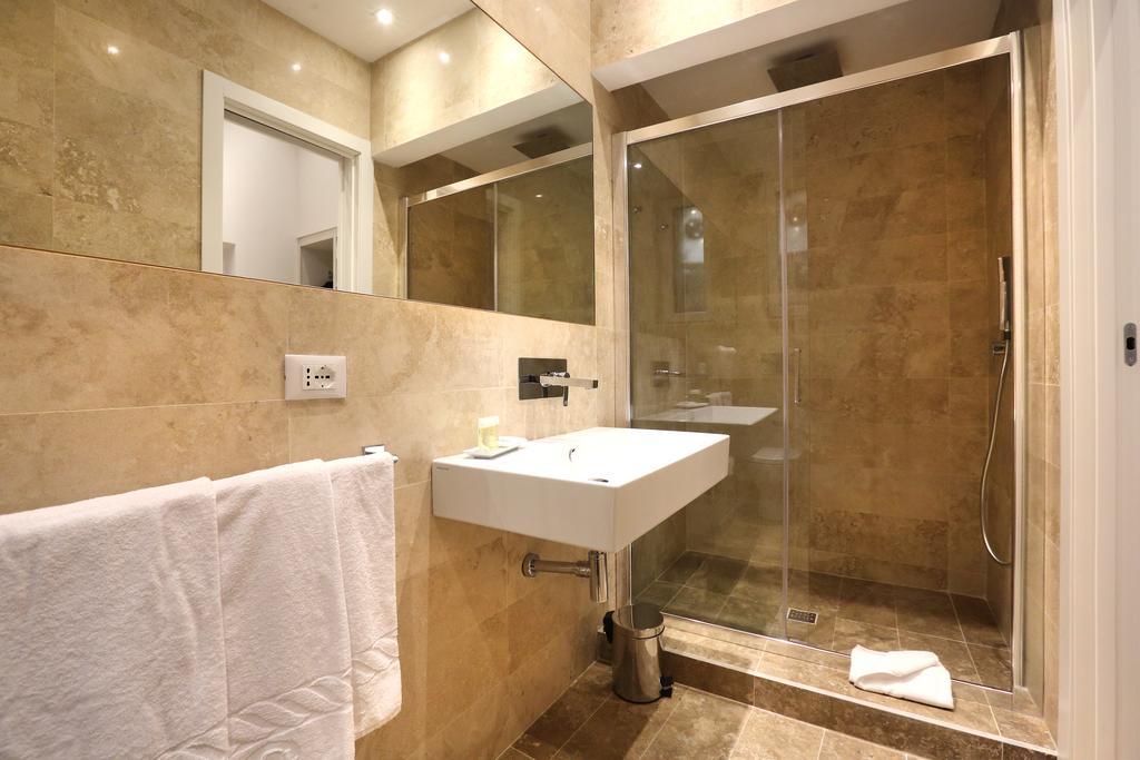 רומא Sofia'S Suites Guesthouse חדר תמונה
