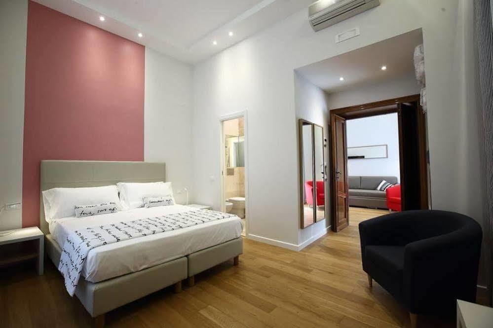 רומא Sofia'S Suites Guesthouse מראה חיצוני תמונה